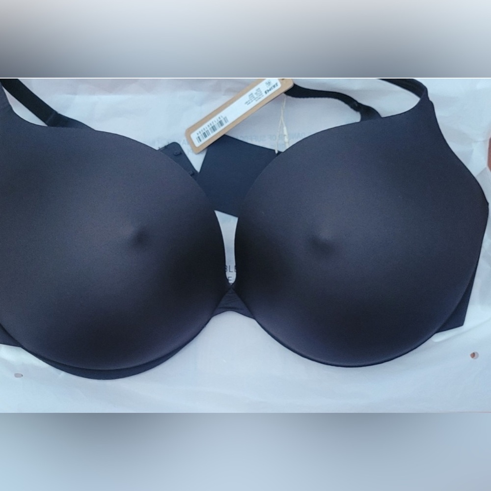 Skims Nipple Bra NEW NEVER USED SOLD OUT!!!